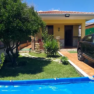 https://elvyhouse-beach.catania-hotels.net